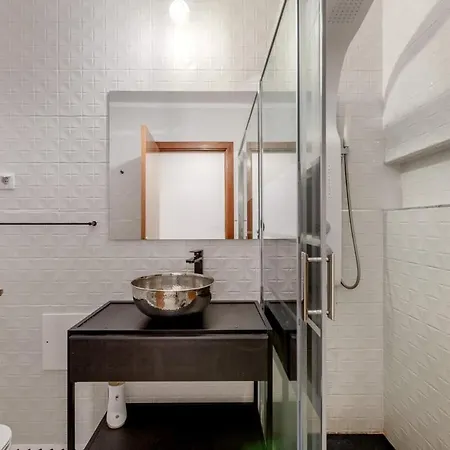 Spacious 3-bedroom Near Airport Lissabon