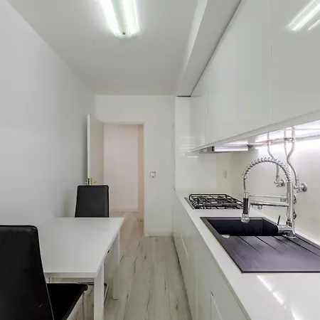 Spacious 3-bedroom In Lisbon