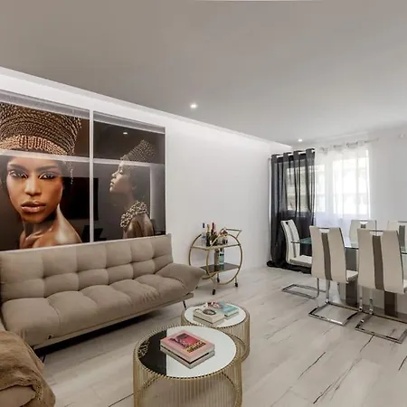 Spacious 3-bedroom In * Lisbon