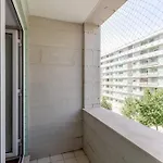 Spacious 3-bedroom Near Airport