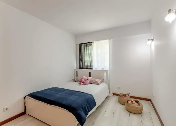 アパート Spacious 3-bedroom Near Airport *