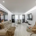 Spacious 3-bedroom Near Airport Lisboa