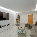 Apartamento Spacious 3-bedroom Near Airport